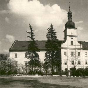Bělá pod Bezdězem