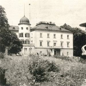 Bílé Poličany - zámek