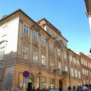 Bretfeldský palác